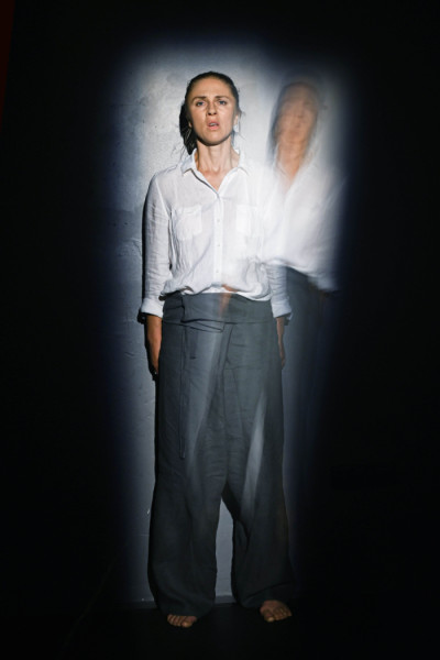 Monospektaklis „Nuoga" su Edita Užaite